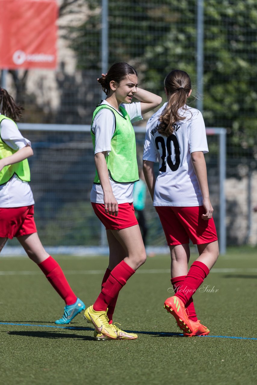 Bild 89 - wCJ Germania Schnelsen - Walddoerfer SV : Ergebnis: 0:6